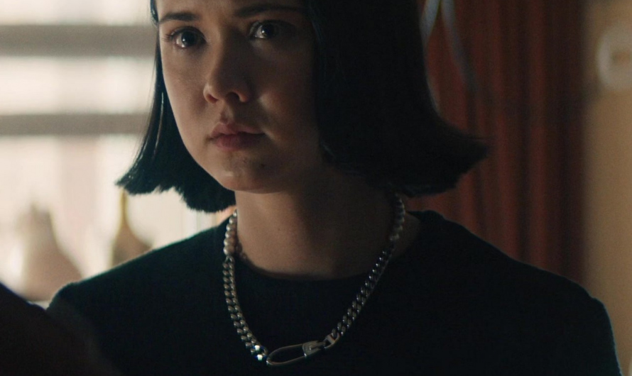 Half Pearl and Half Chain Necklace of London Thor as Jordan Li