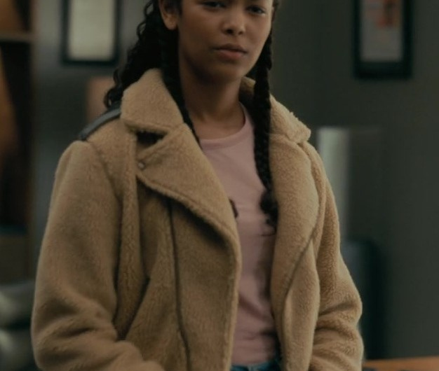 Plush Beige Sherpa Lapel Jacket Worn by Kyliegh Curran as Lenore Usher