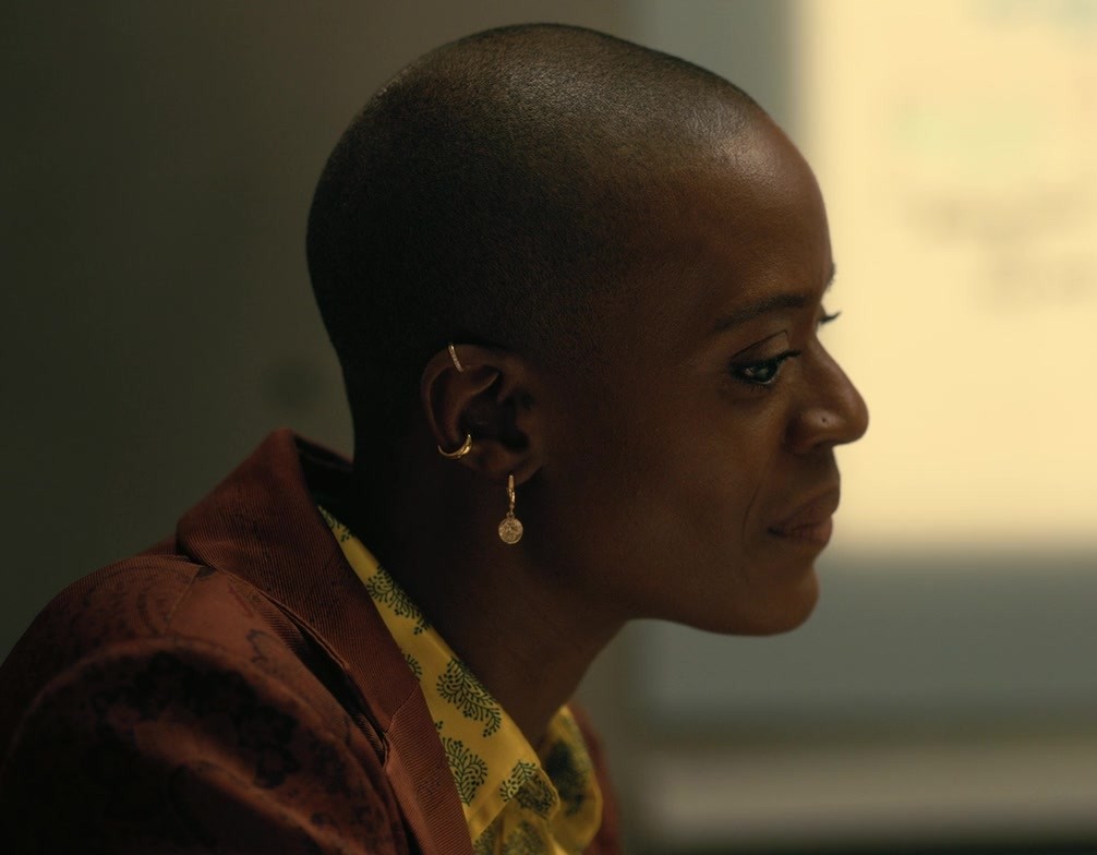 Worn on The Fall of the House of Usher TV Show - Gold Hoop Dangling Pendant Earrings of T'Nia Miller as Victorine LaFourcade