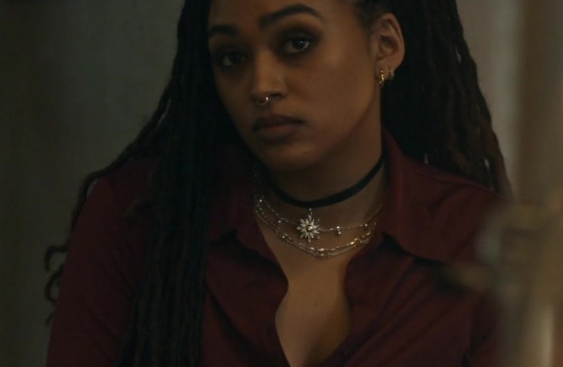 Multi-layered Choker Necklace with Sun Pendant of Savannah Basley as Zooey L’Enfant