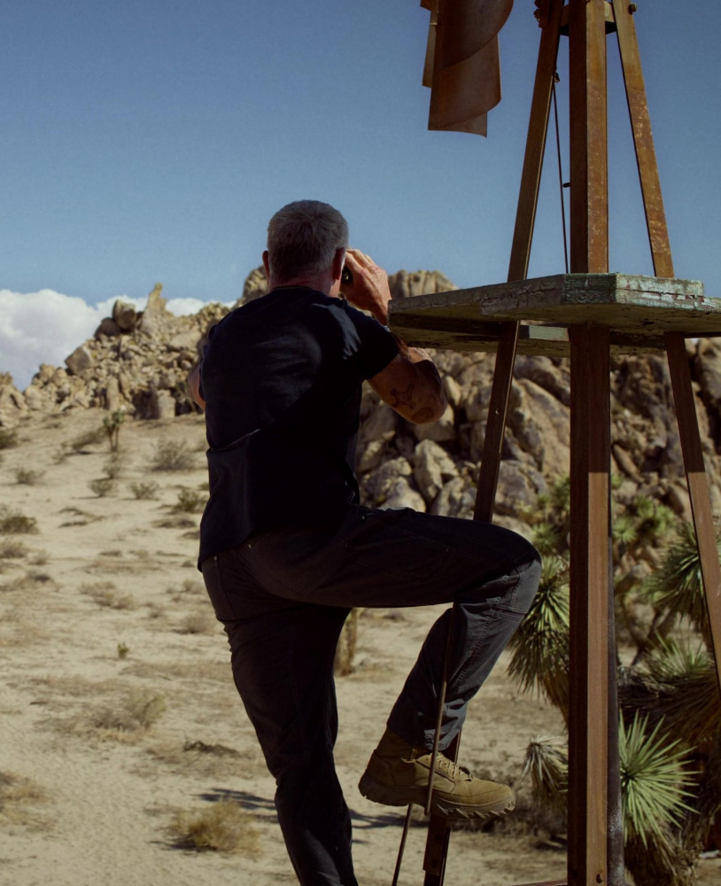 rugged desert terrain lace-up boots - Titus Welliver (Hieronymus "Harry" Bosch) - Bosch: Legacy TV Show
