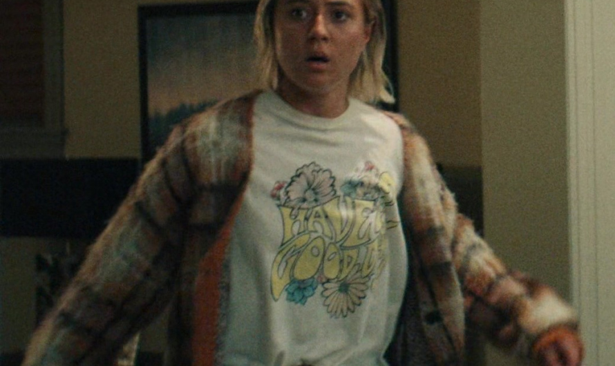Have a Good Day Flower Print T-Shirt of Lizze Broadway as Emma Meyer