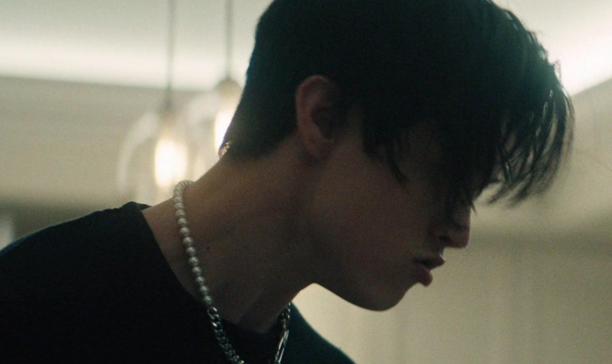 Half Pearl Half Chain Necklace Worn by Derek Luh as Jordan Li