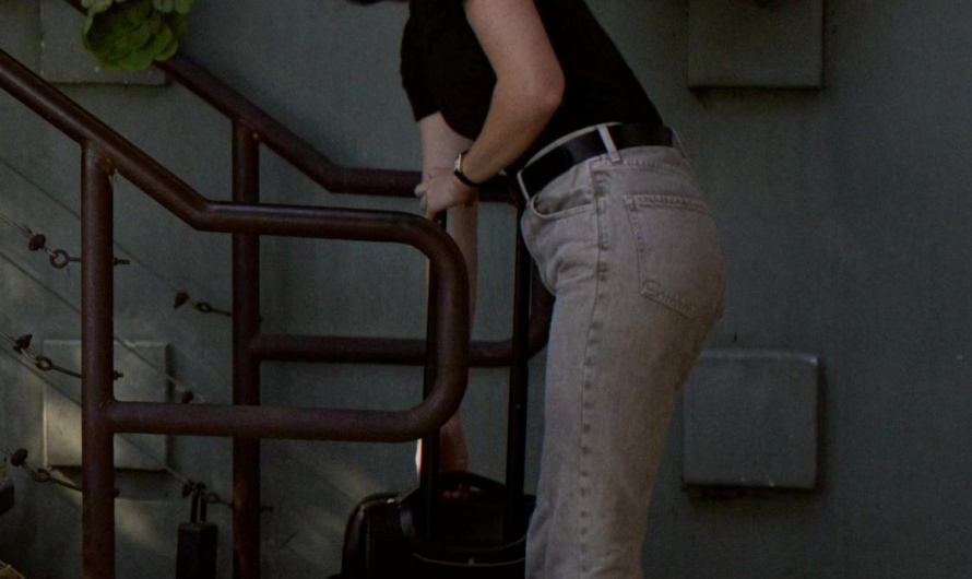 Light Wash High-Rise Jeans Worn by Madison Lintz as Madeline “Maddie” Bosch