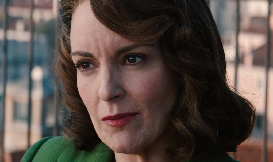 Bird Brooch of Tina Fey as Ariadne Oliver