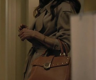 #2740 Wardrobe Item – The Fall of the House of Usher Season 1 Episode 3 (Timecode – H00M45S39)