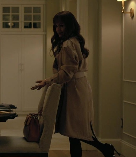 Black Patent Leather Pumps of Carla Gugino as Verna