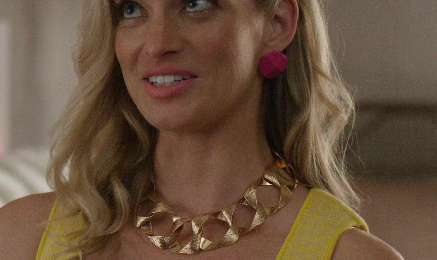 Pink Earrings of Allegra Edwards as Ingrid Kannerman