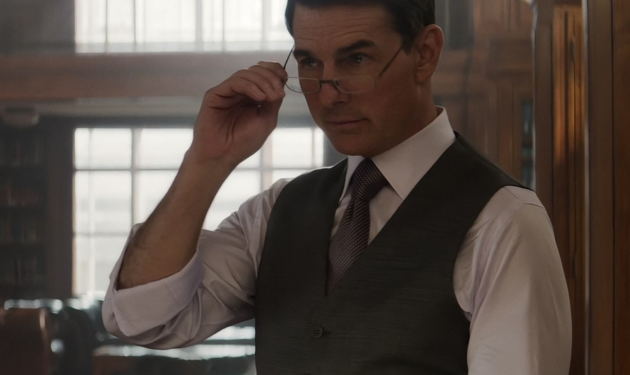 Reading Glasses of Tom Cruise as Ethan Hunt