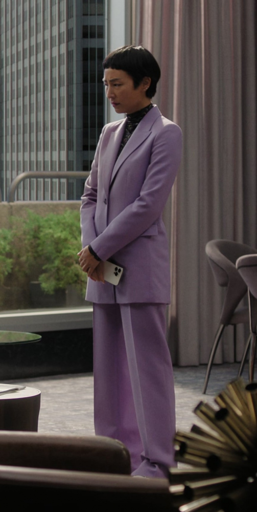 lavender tailored blazer and matching trousers set - Greta Lee (Stella Bak) - The Morning Show TV Show
