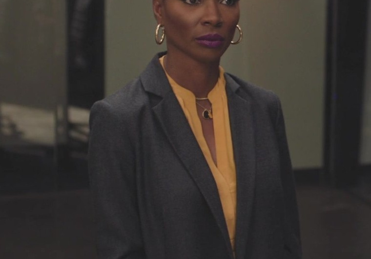 Long Blazer of Shanola Hampton as Gabi Mosely