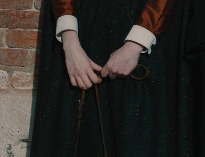 Vintage Brown Leather Crossbody Bag of Emma Laird as Desdemona Holland