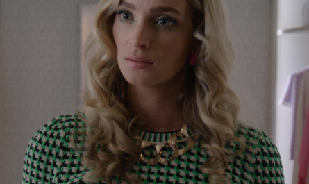 #615 Wardrobe Item – Upload Season 3 Episode 1 (Timecode – H00M10S14)