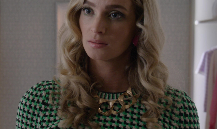 Gold Geometric Statement Necklace of Allegra Edwards as Ingrid Kannerman
