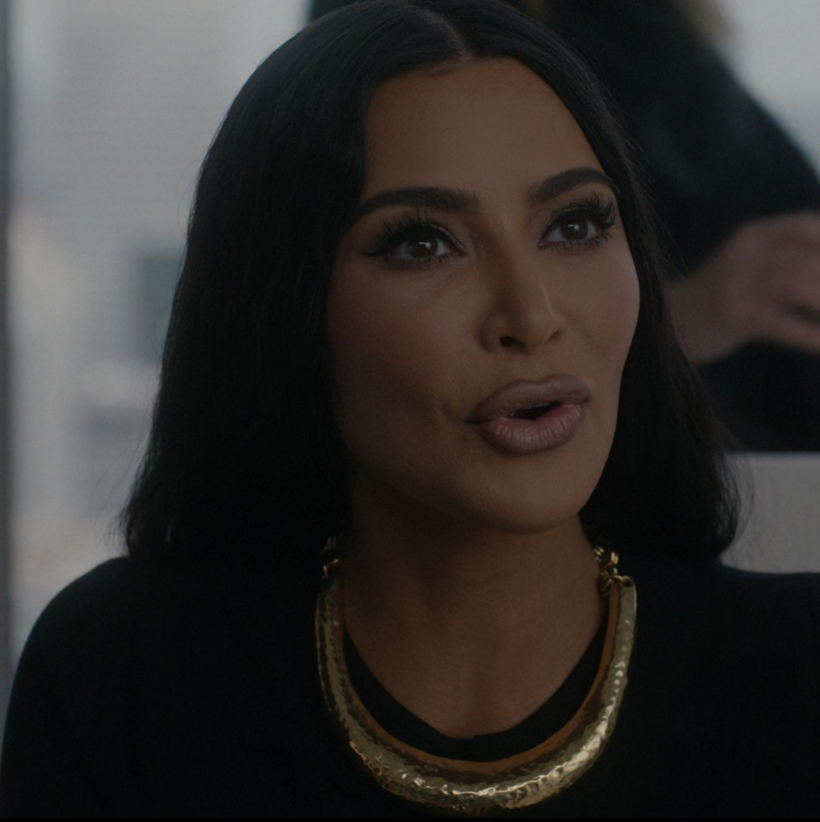 bold gold-tone textured statement necklace - Kim Kardashian (Siobhan Corbyn) - American Horror Story TV Show