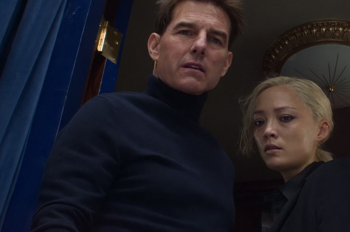 Blue Turtleneck Sweater Worn by Tom Cruise as Ethan Hunt Outfit Mission: Impossible - Dead Reckoning Part One (2023) Movie