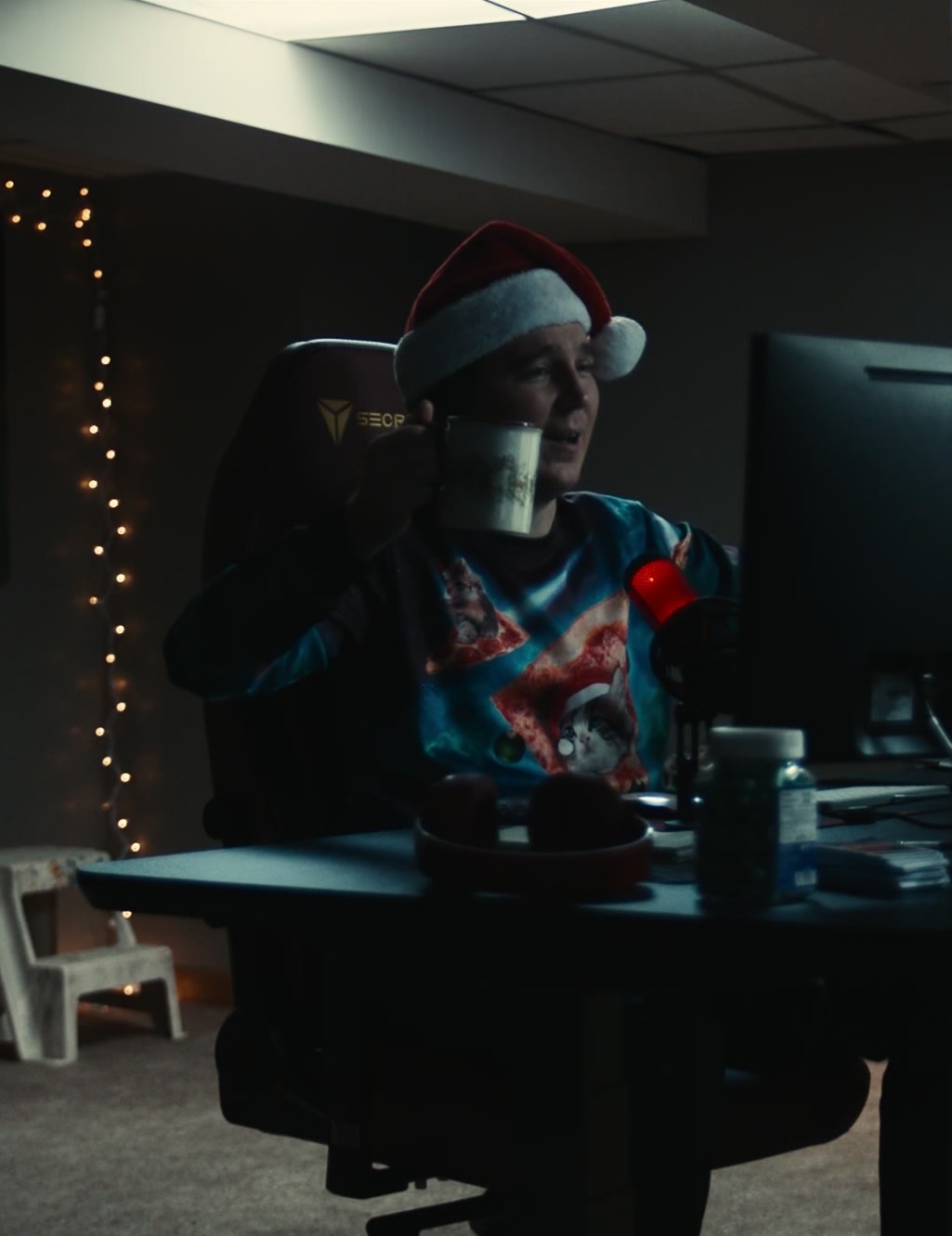 Worn on Dumb Money (2023) Movie - Pizza Cat Tie Dye Sweatshirt Worn by Paul Dano as Keith Gill