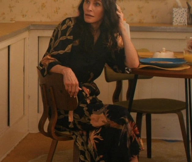 Black Mule Slippers of Courteney Cox as Patricia “Pat” Phelps