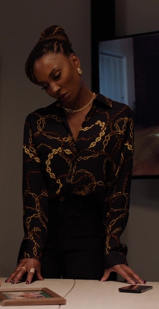 Geometric Chain Pattern Shirt of Shanola Hampton as Gabi Mosely from Found TV Show