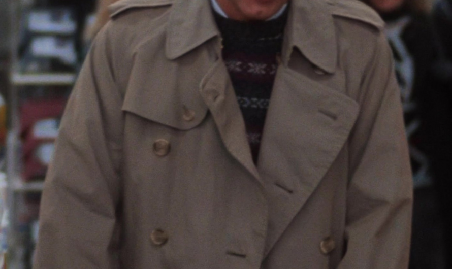 Classic Double-Breasted Trench Coat of Chevy Chase as Clark W. “Sparky” Griswold Jr.