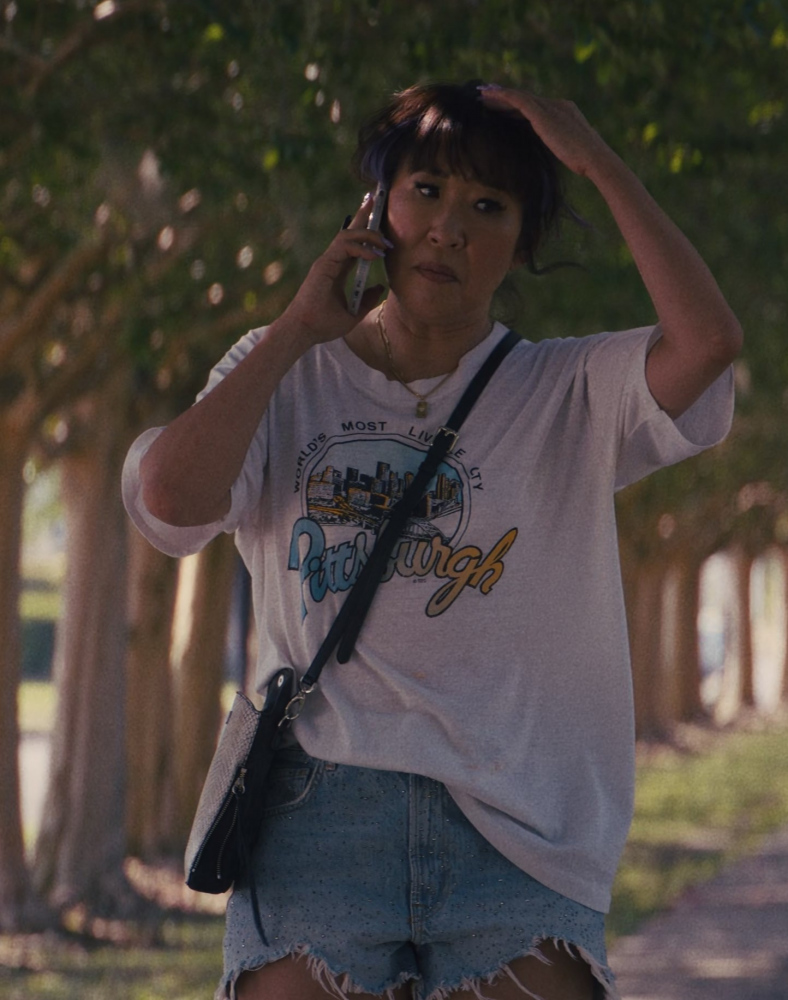 pittsburgh city t-shirt - Sandra Oh (Jenny Yum) - Quiz Lady (2023) Movie