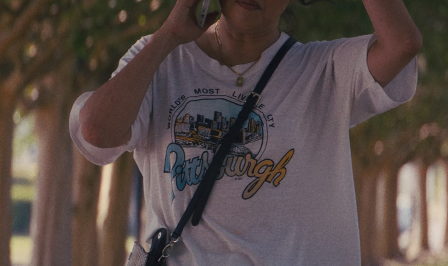 Pittsburgh City T-Shirt of Sandra Oh as Jenny Yum