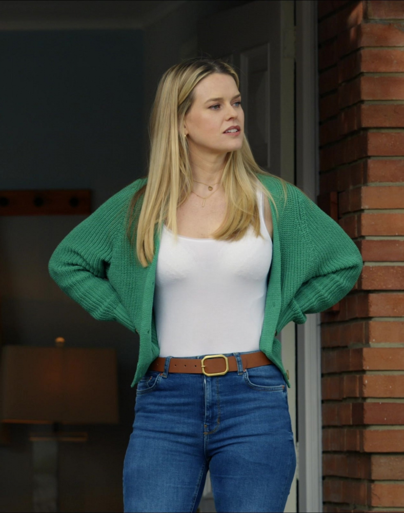 White Top of Alice Eve as Jenny Pettits