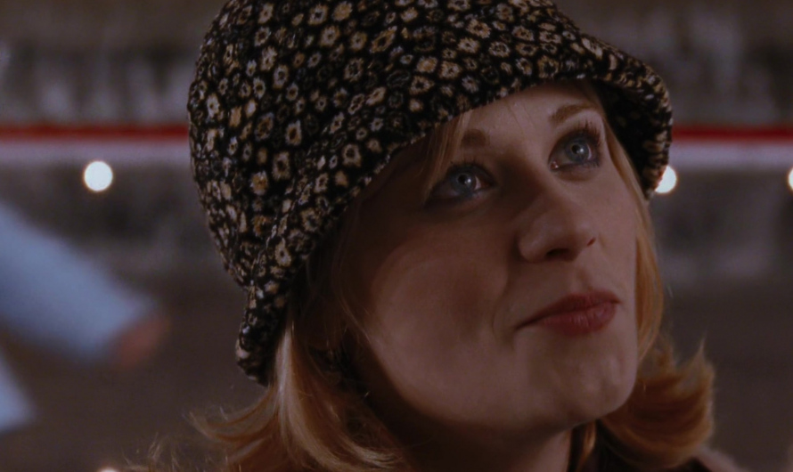 Floral Print Fleece Bucket Hat of Zooey Deschanel as Jovie