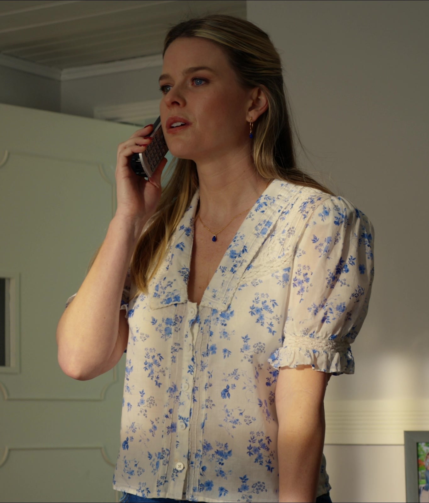 Worn on Freelance (2023) Movie - Light Beige Floral Print Short-Sleeve Blouse Worn by Alice Eve as Jenny Pettits