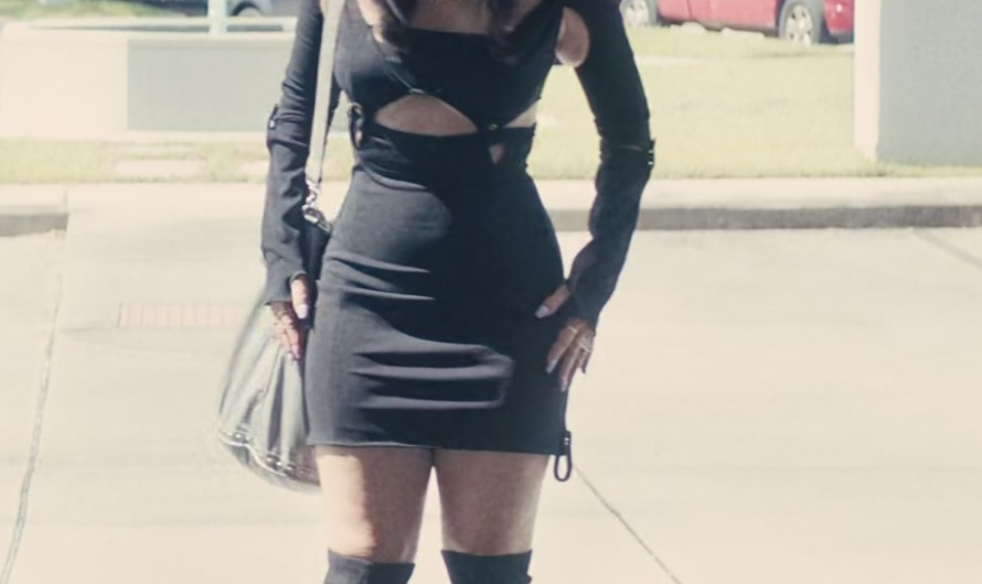 Cut-out Black Bodycon Dress of Sandra Oh as Jenny Yum