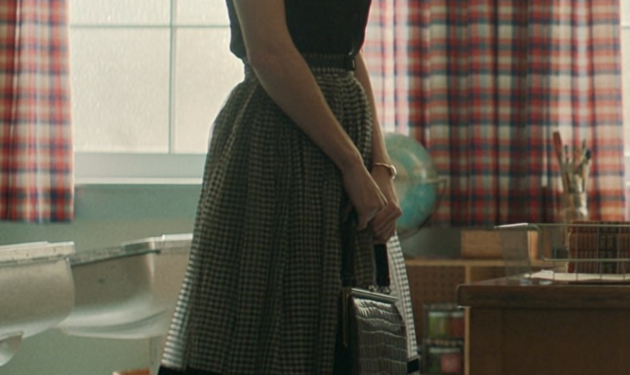 Checkered Pattern Pleated Midi Skirt of Brie Larson as Elizabeth Zott