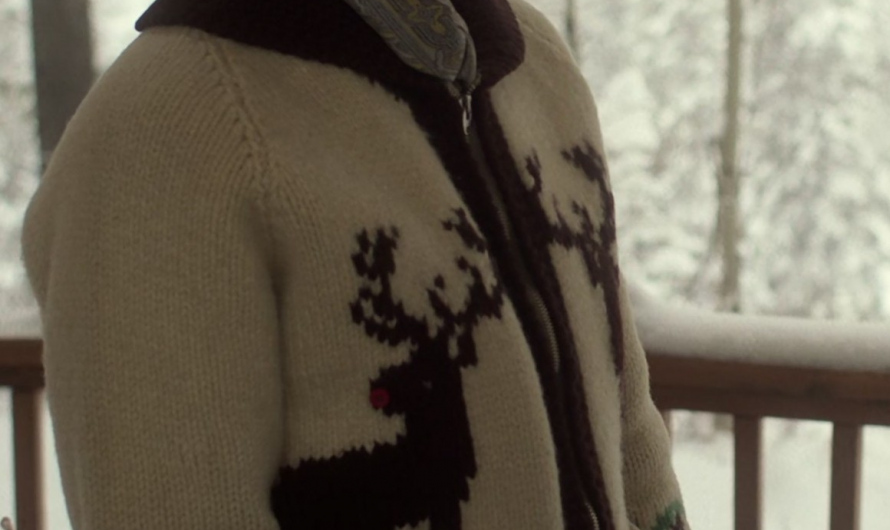 Winter Wonderland Full-Zip Sweater with Festive Reindeer Pattern of Kari Matchett as Linda Hillman