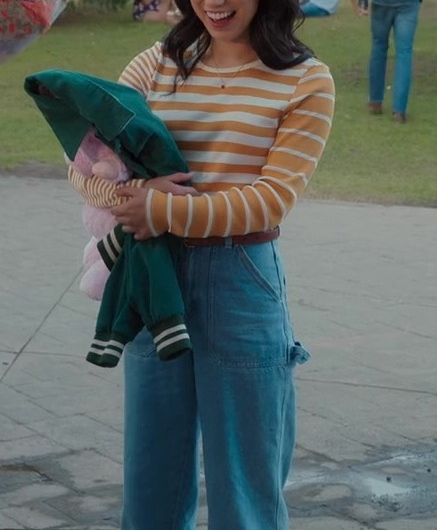 High-Waisted Wide-Leg Denim Jeans  Worn by Mya Lowe as Kiley