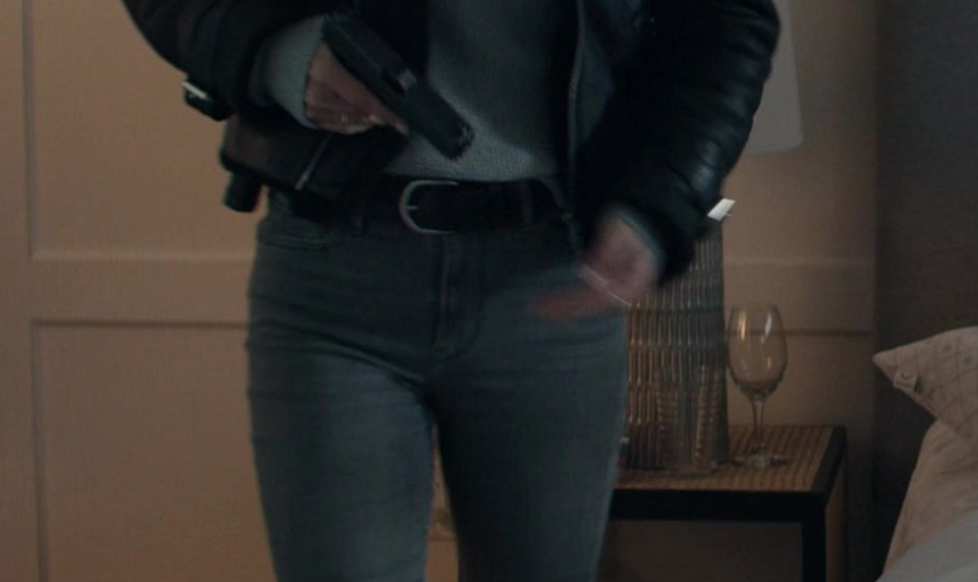 Grey Skinny Jeans of Serinda Swan as Karla Dixon