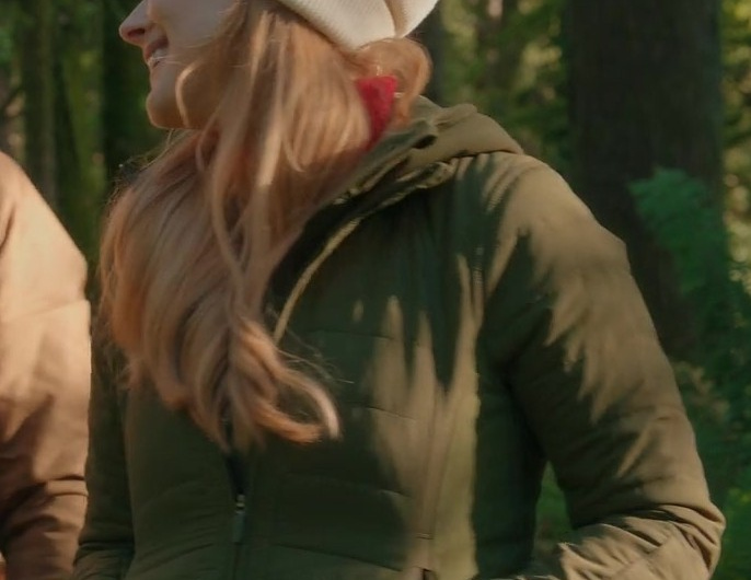 Green Winter Quilted Jacket of Alexandra Breckenridge as Mel Monroe