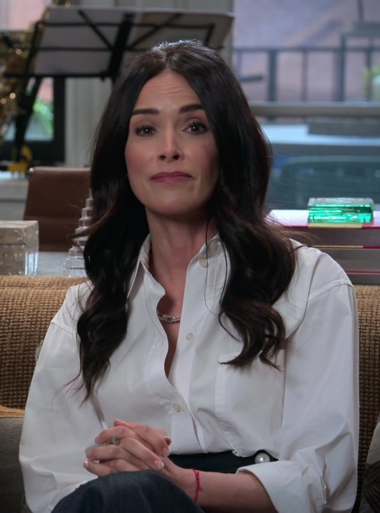 classic white button-up shirt - Abigail Spencer (Julia Mariano) - Extended Family TV Show
