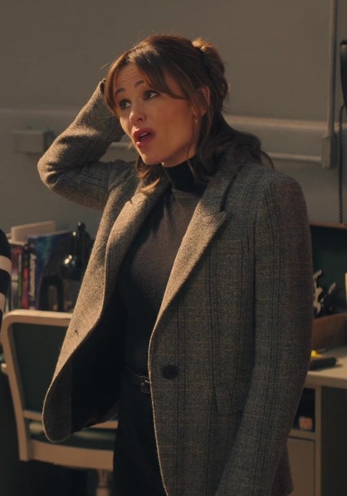 Worn on Family Switch (2023) Movie - Herringbone Pattern Jacket of Jennifer Garner as Jess
