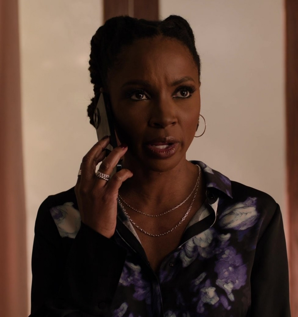 Silver Link Chain Necklace of Shanola Hampton as Gabi Mosely in Found ...