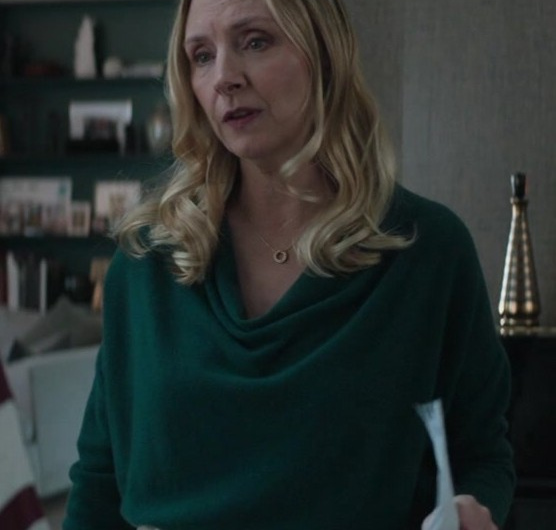 Green Sweater Worn by Hope Davis as Kelly