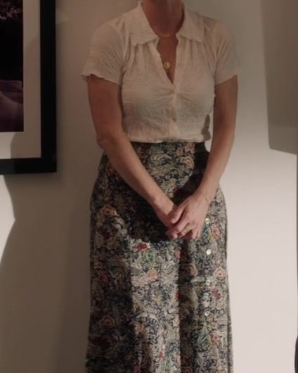 Floral Button Front Skirt Worn by Kelli Williams as Margaret Reed