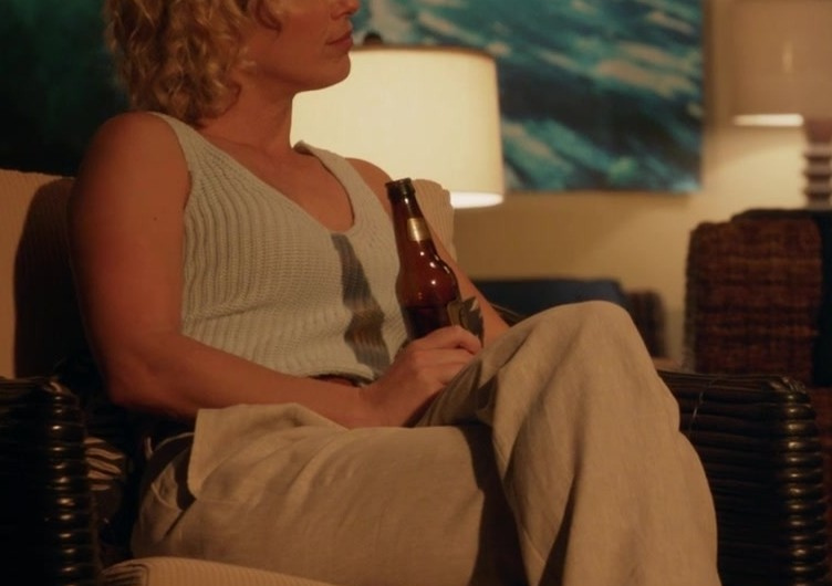 Relaxed Fit Linen Blend Pants of Perdita Weeks as Juliet Higgins