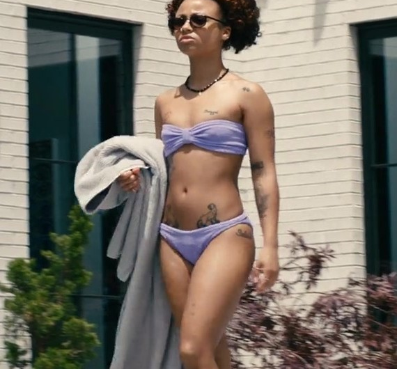 Lavender Twist-Front Bikini Top & Bottom Worn by Myha’la as Ruth Scott