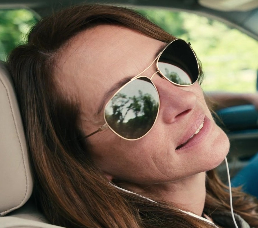 Gold Frame Aviator Sunglasses of Julia Roberts as Amanda Sandford from Leave the World Behind (2023) Movie