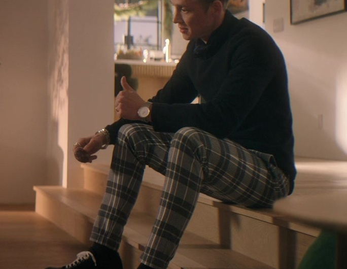 Classic Plaid Checkered Slim Fit Trousers of Matthias Schweighöfer as Rolf