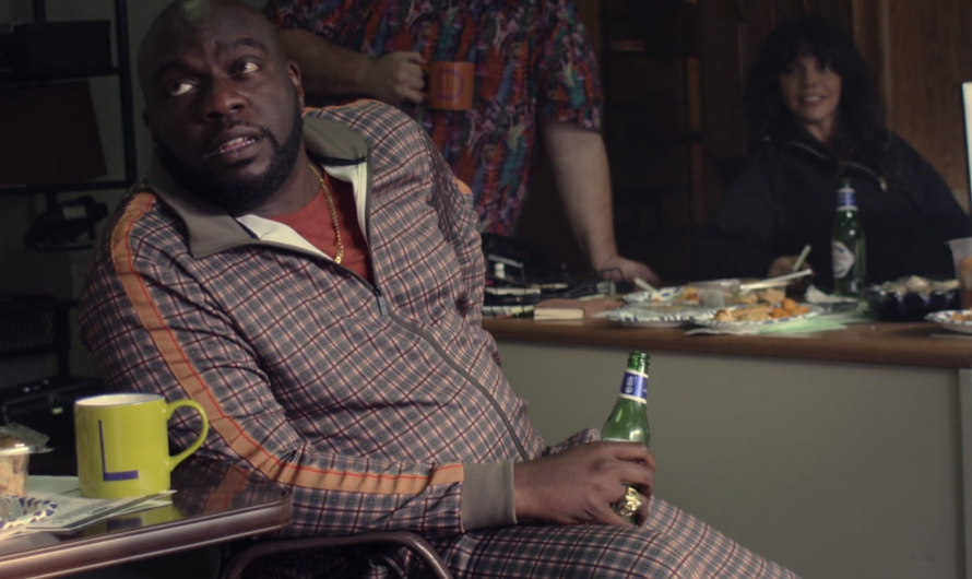 Orange and Brown Plaid Tracksuit of Omar Dorsey as Ray
