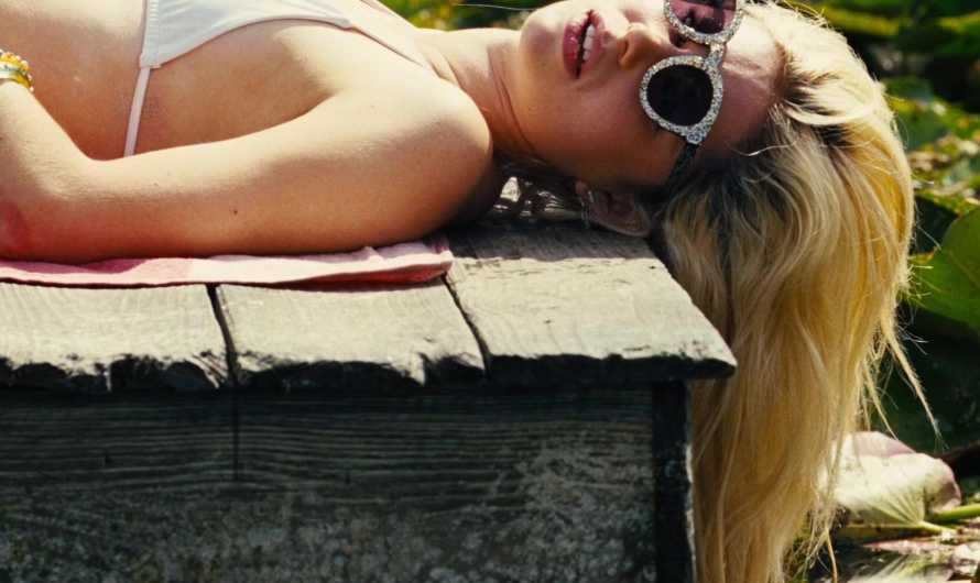 Rhinestone-Encrusted Sunglasses of Alison Oliver as Venetia Catton