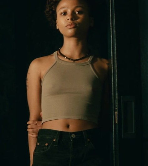 Beige Crop Top Worn by Myha’la as Ruth Scott