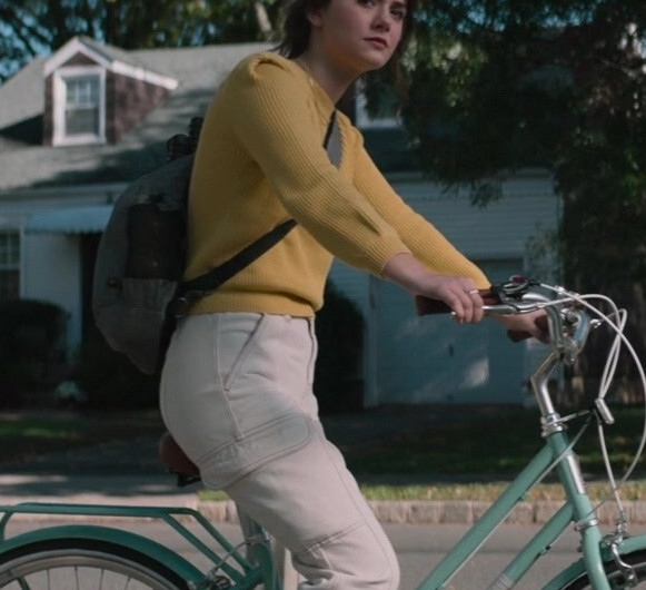 High-Waisted White Pants with Pockets Worn by Emilia Jones as Margot