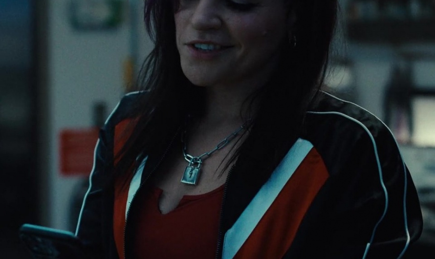 Stainless Steel Padlock Necklace Worn by Paola Lázaro as Angela Gomez