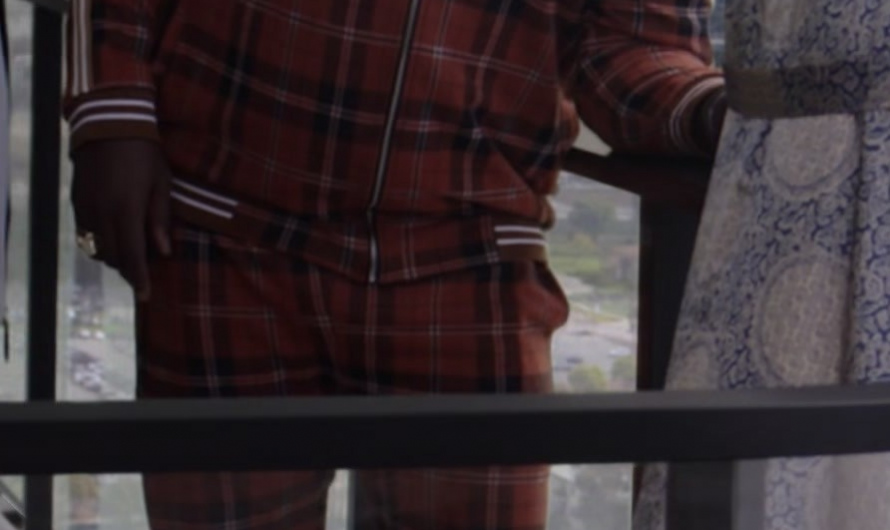 Red Plaid Tracksuit of Omar Dorsey as Ray